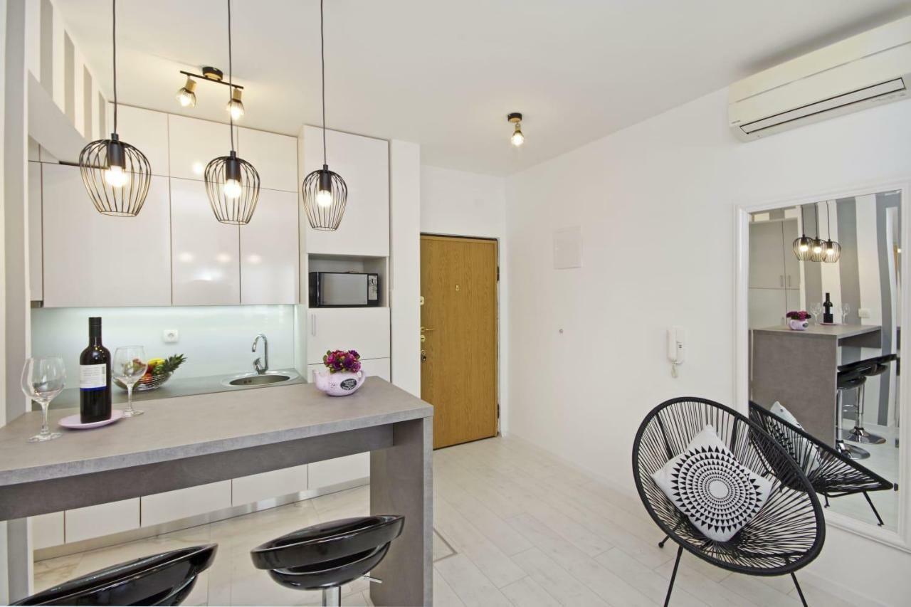 Apartment Dalija Baška Voda Exteriör bild