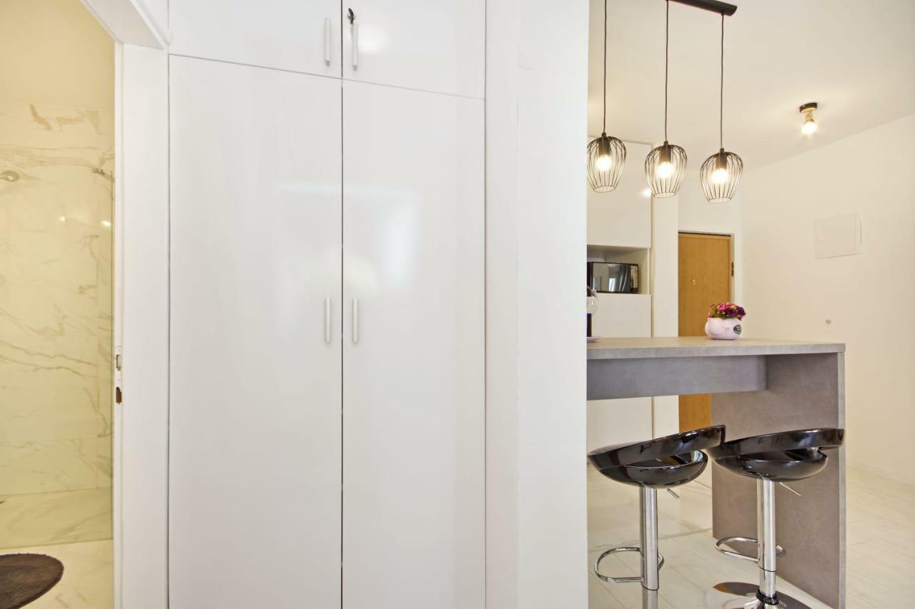 Apartment Dalija Baška Voda Exteriör bild