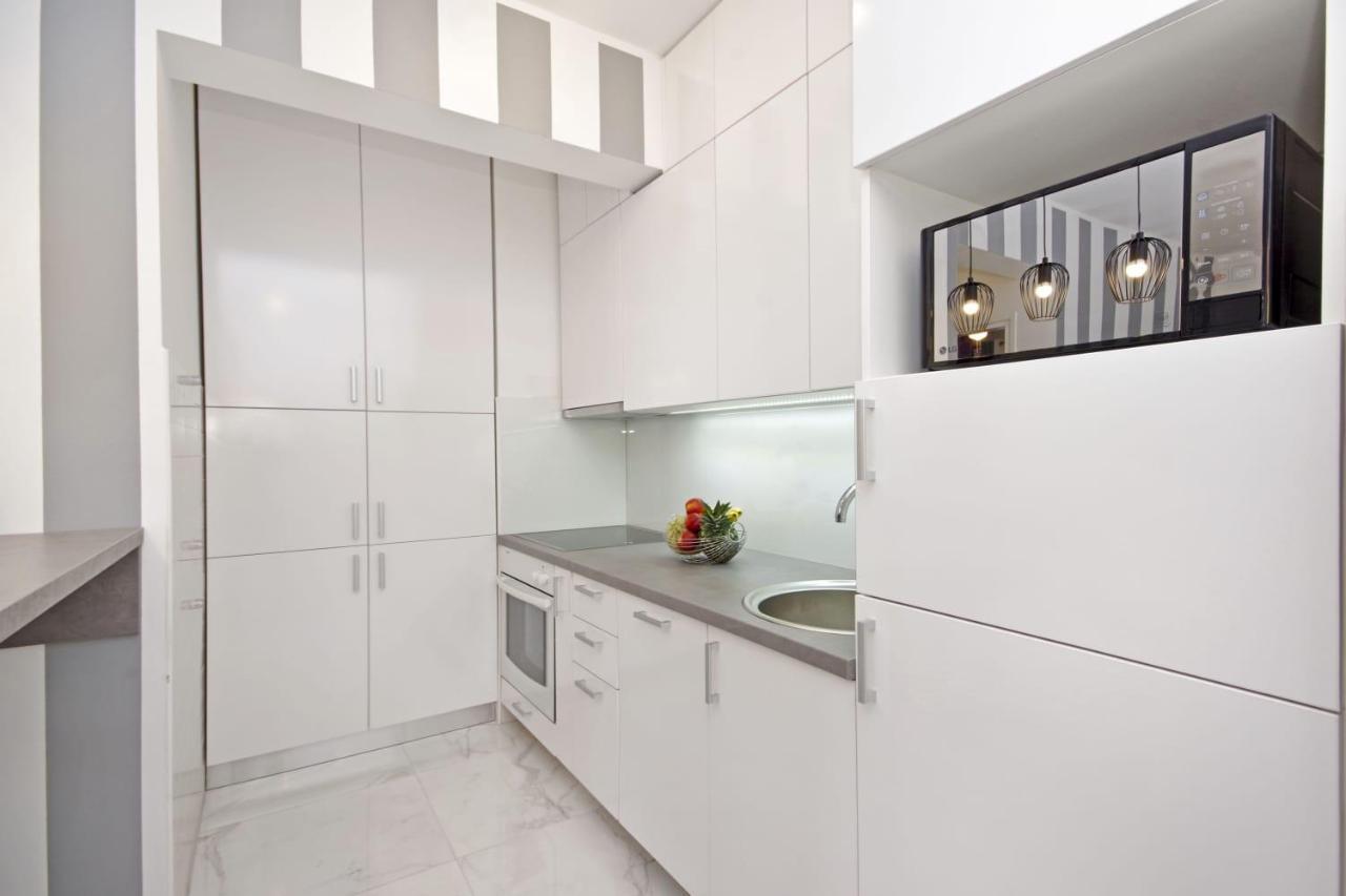 Apartment Dalija Baška Voda Exteriör bild